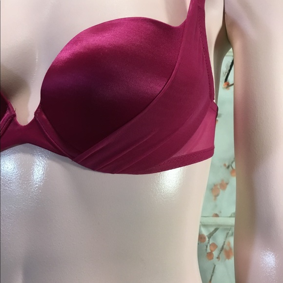 Victoria's Secret 34 B Padded Demi Bra - Picture 4 of 5